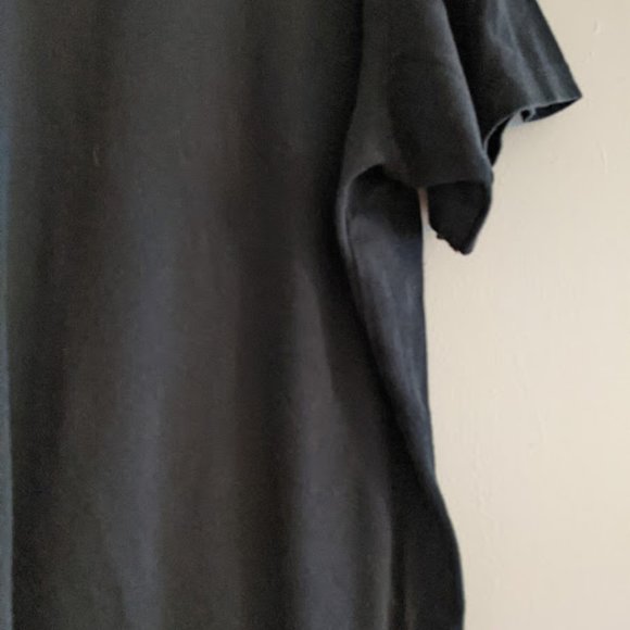 Uniqlo Black V-Neck T-Shirt Size XXL - Picture 4 of 5
